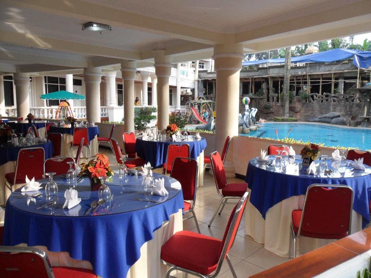 בוגור Delaga Biru Convention Hotel מראה חיצוני תמונה